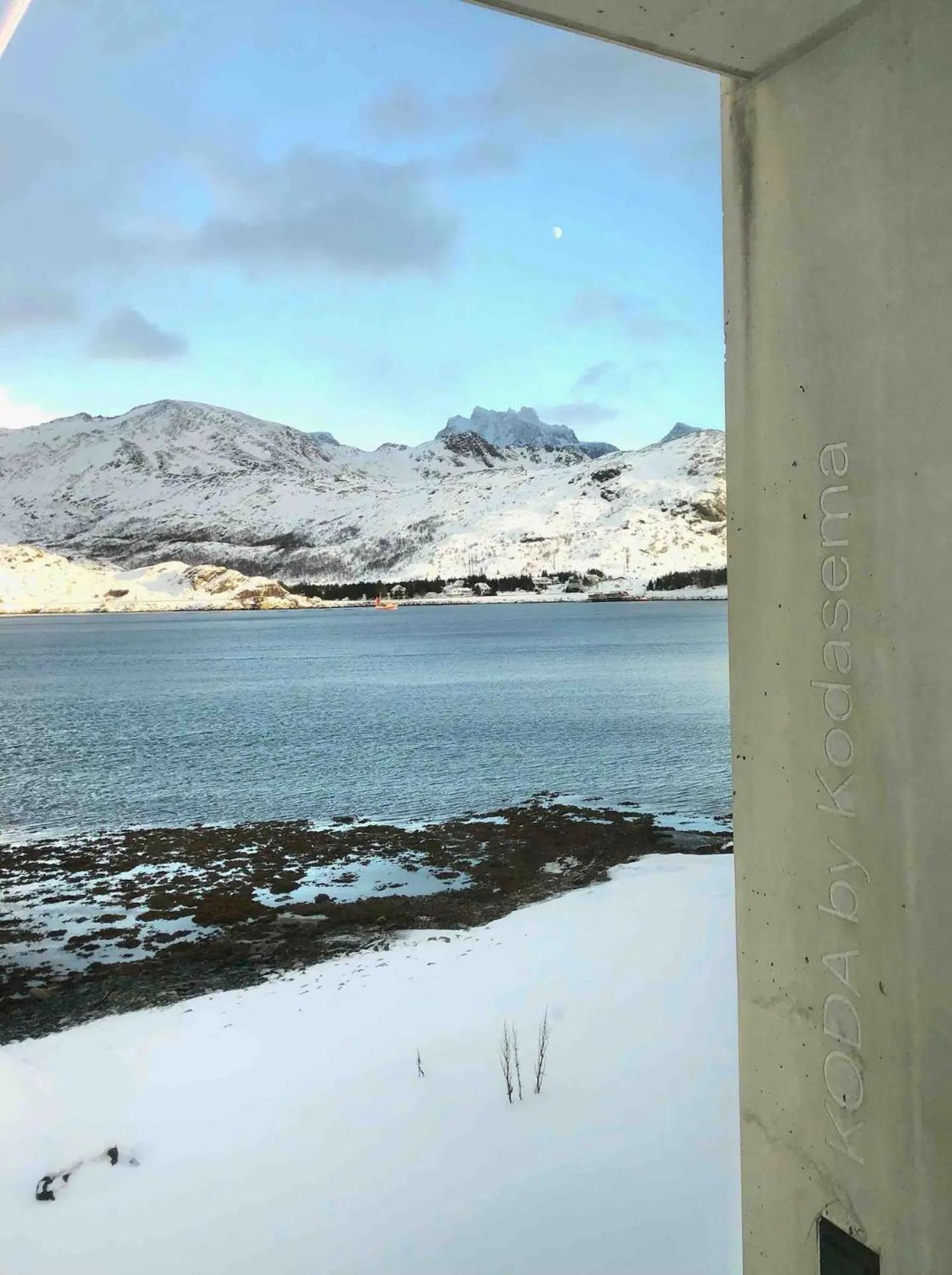 Oceanview Mini-House - Stunning Views Lägenhet Ramberg Exteriör bild