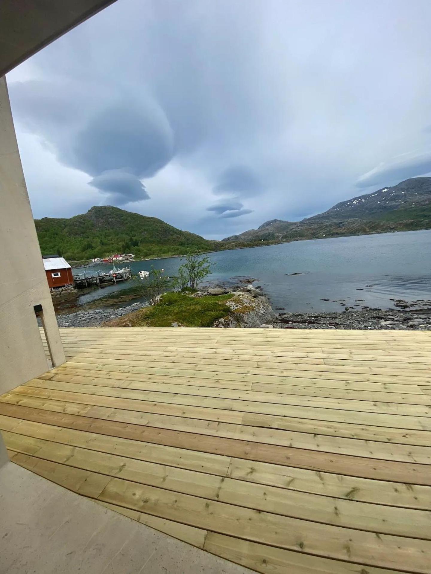 Oceanview Mini-House - Stunning Views Lägenhet Ramberg Exteriör bild