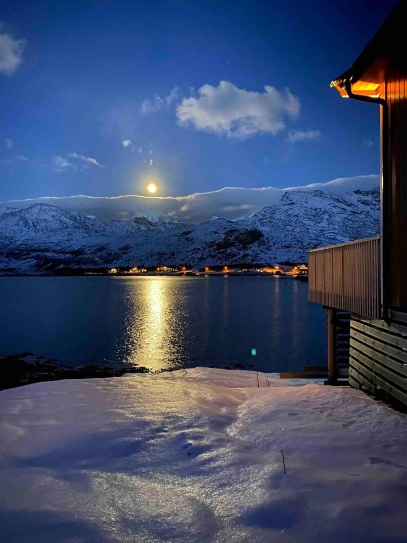 Oceanview Mini-House - Stunning Views Lägenhet Ramberg Exteriör bild