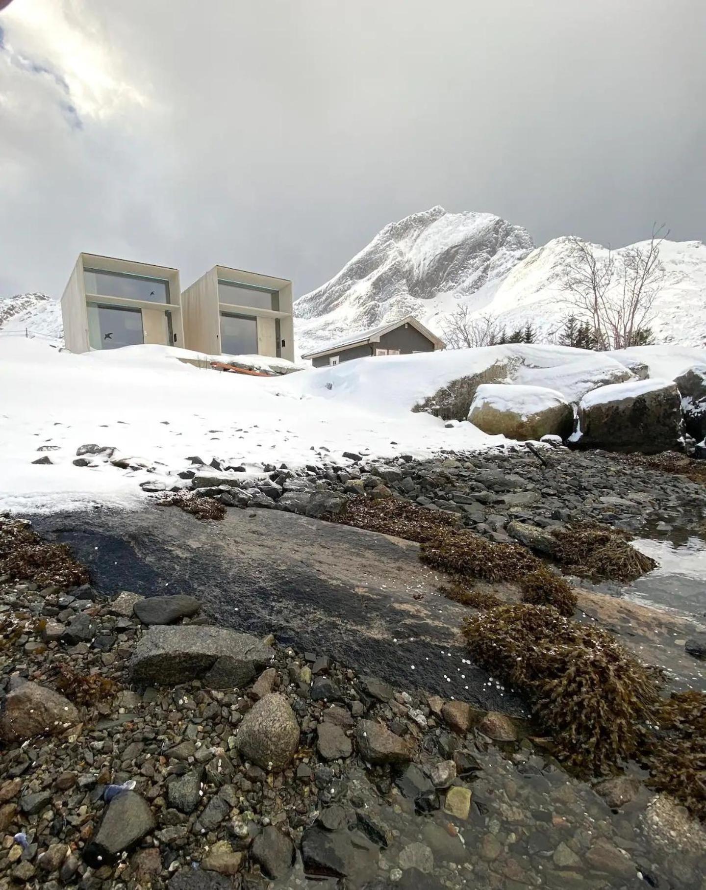 Oceanview Mini-House - Stunning Views Lägenhet Ramberg Exteriör bild