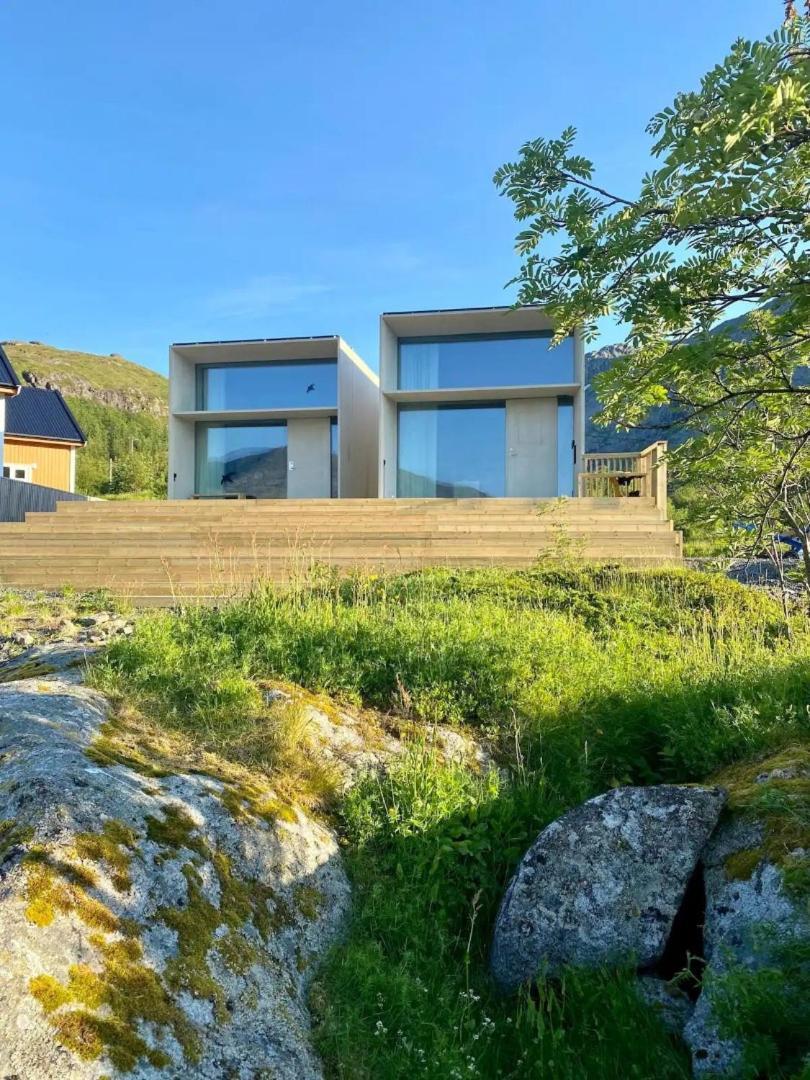 Oceanview Mini-House - Stunning Views Lägenhet Ramberg Exteriör bild